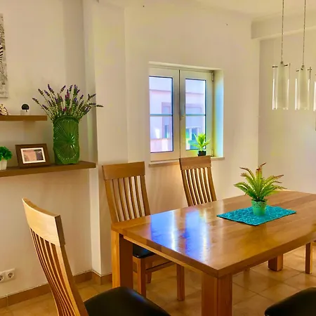 Holidayhouse In - Stylish House In Old Town 라고스