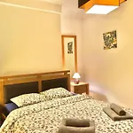 Holidayhouse In - Stylish House In Old Town *