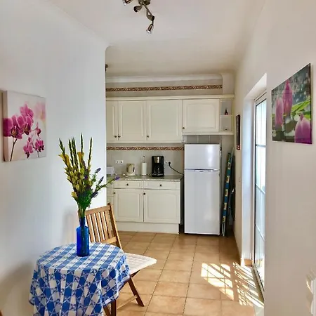 Holidayhouse In - Stylish House In Old Town * Lagos