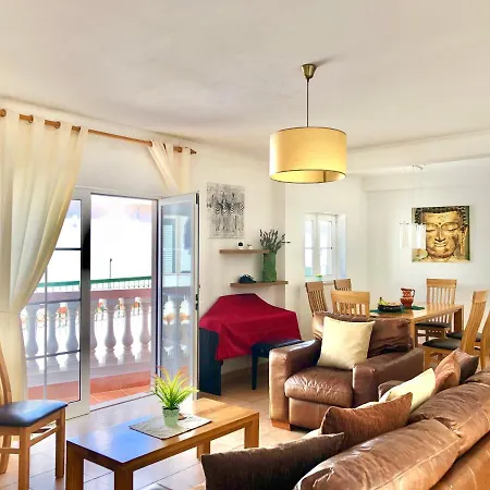 Holidayhouse In - Stylish House In Old Town