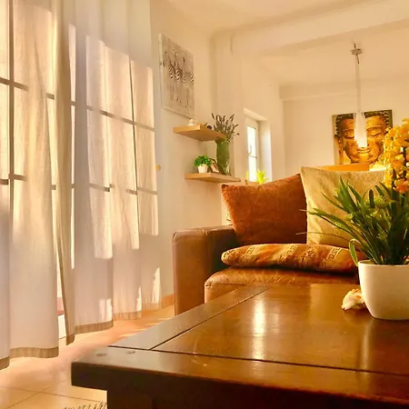 Holidayhouse In - Stylish House In Old Town * Lagos