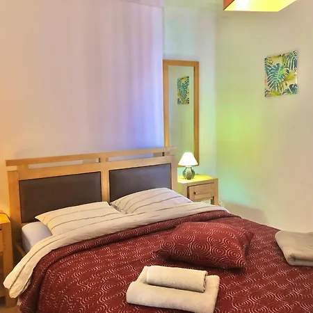 Holidayhouse In - Stylish House In Old Town *