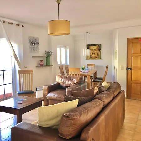 Holidayhouse In - Stylish House In Old Town Apartment