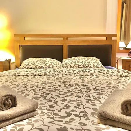 Holidayhouse In - Stylish House In Old Town Apartment *