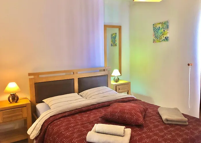 Holidayhouse In - Stylish House In Old Town *
