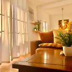 Holidayhouse In - Stylish House In Old Town * Lagos